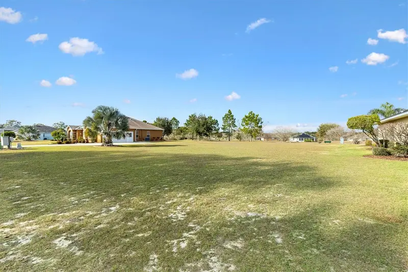 529 Dowling Cir, FL