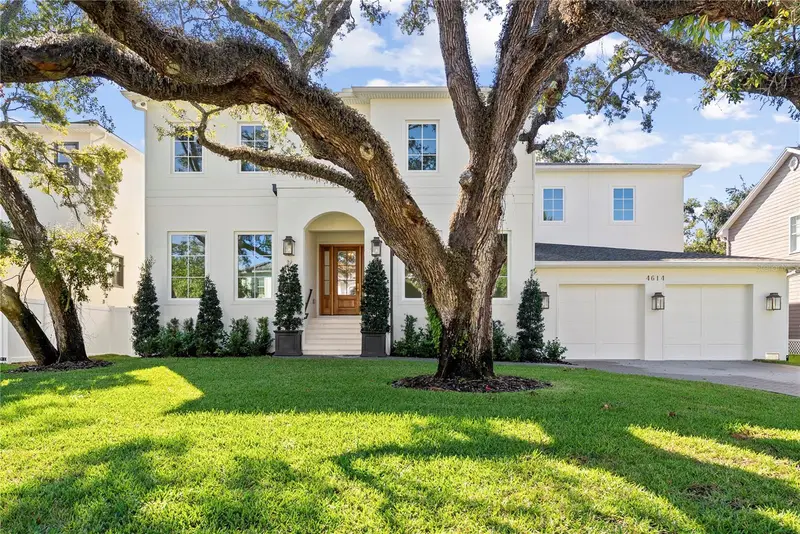4614 Tennyson, FL