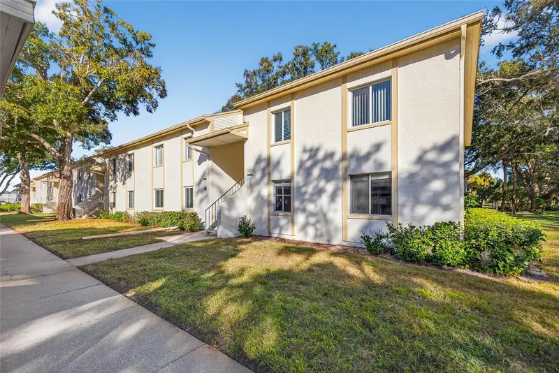 219 Palmetto Ct, FL