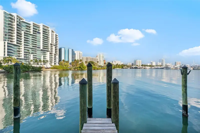 660 Golden Gate Pt #61, FL