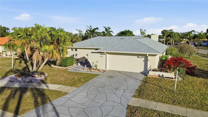 1691 Fleetwood Dr, FL