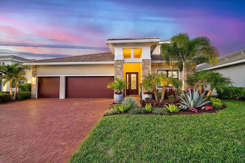 4966 Kiva Cir, FL