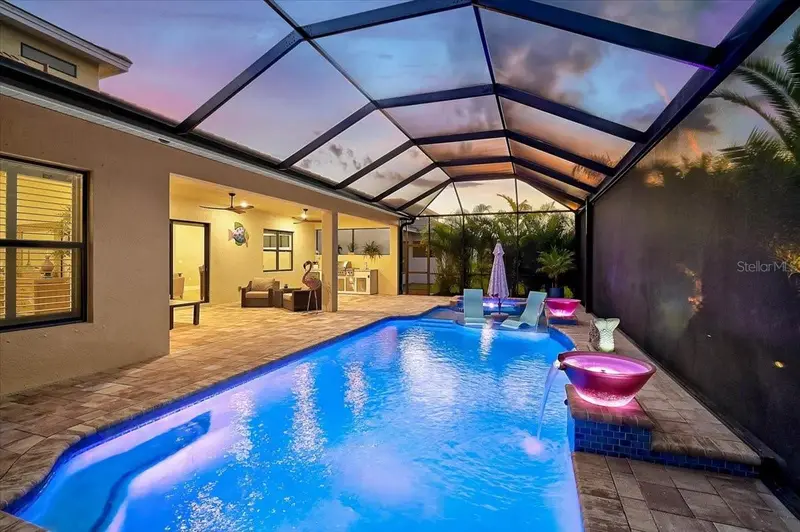 4966 Kiva Cir, FL