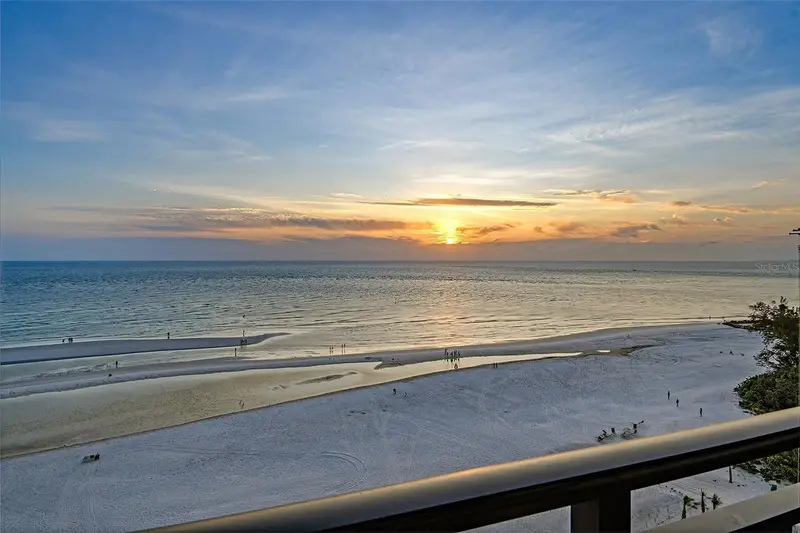 20 Whispering Sands Dr #1201, FL