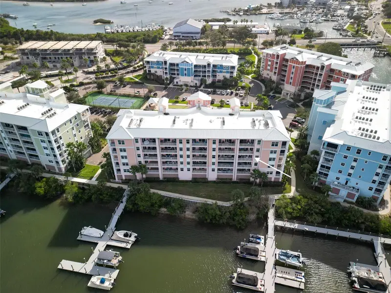 4 Riverwalk Dr #402, FL