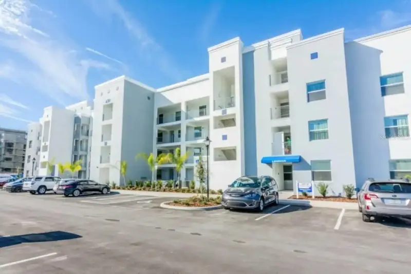 4751 Clock Tower Dr #402, FL