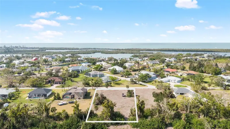 70 Spaniards Rd, FL