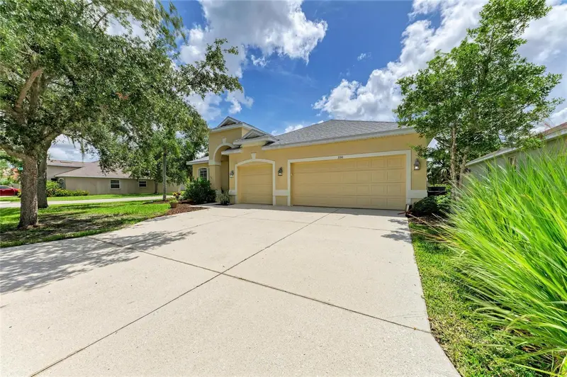 3316 61st Ter E, FL