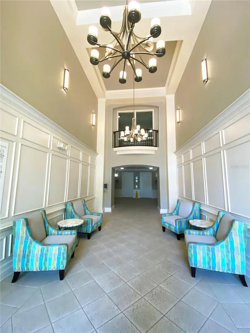 5049 Shoreway Loop #10301, FL