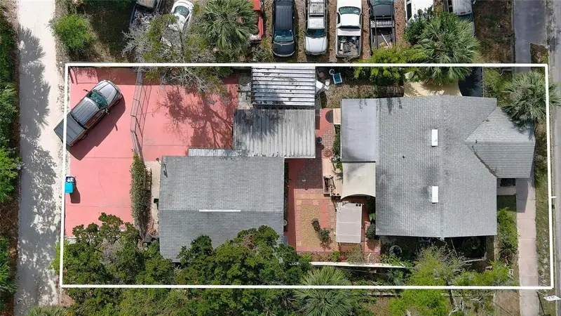 607 N Dixie Fwy, FL