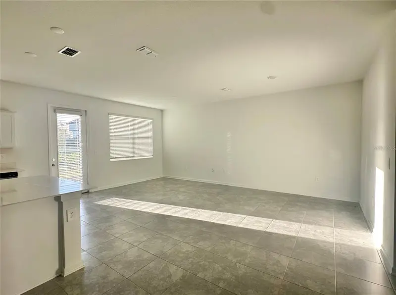 390 Bogey Dr, FL