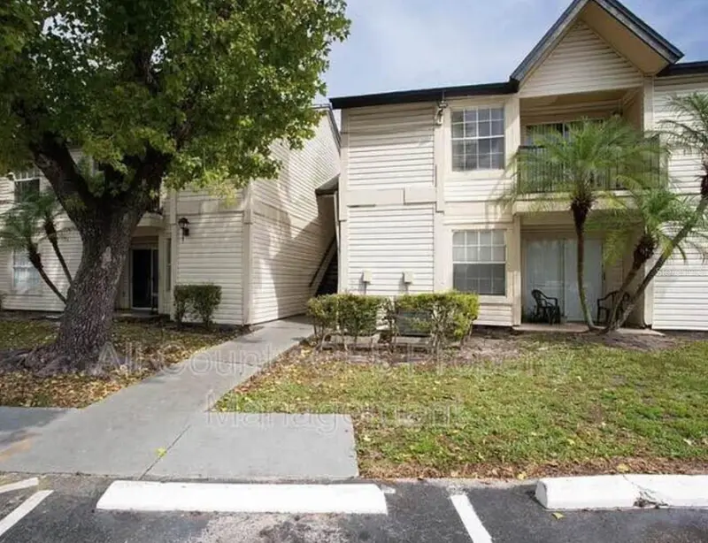 1956 Lake Atriums Cir #144, FL