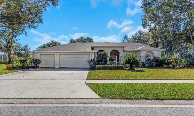 1518 Fishing Lake Dr, FL