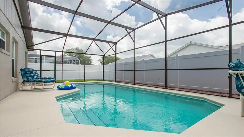 7802 Laurel Oak Ln, FL