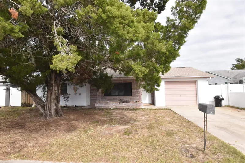 7615 Karen Dr, FL