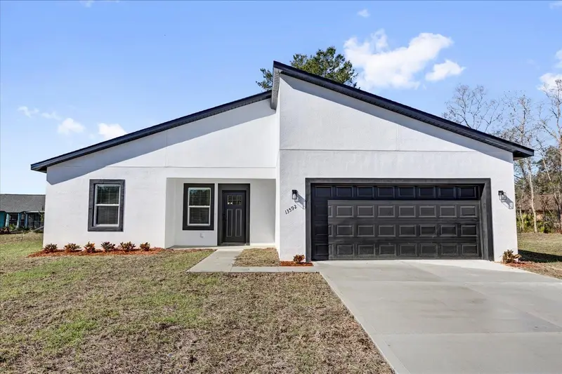 13592 Sw 40 Cir, FL