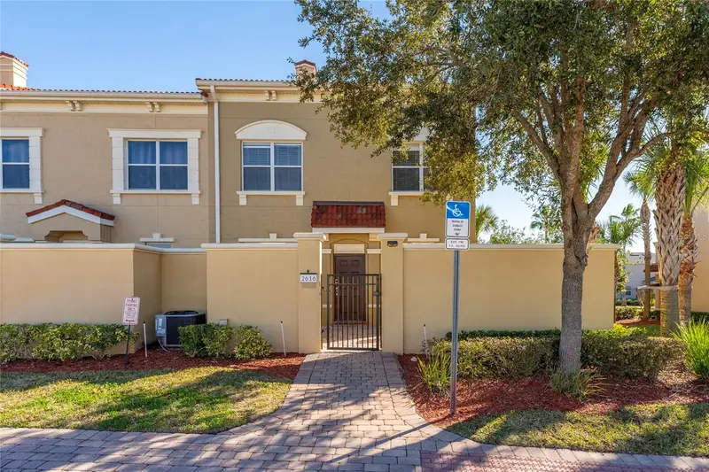 2616 Bella Vista Dr, FL
