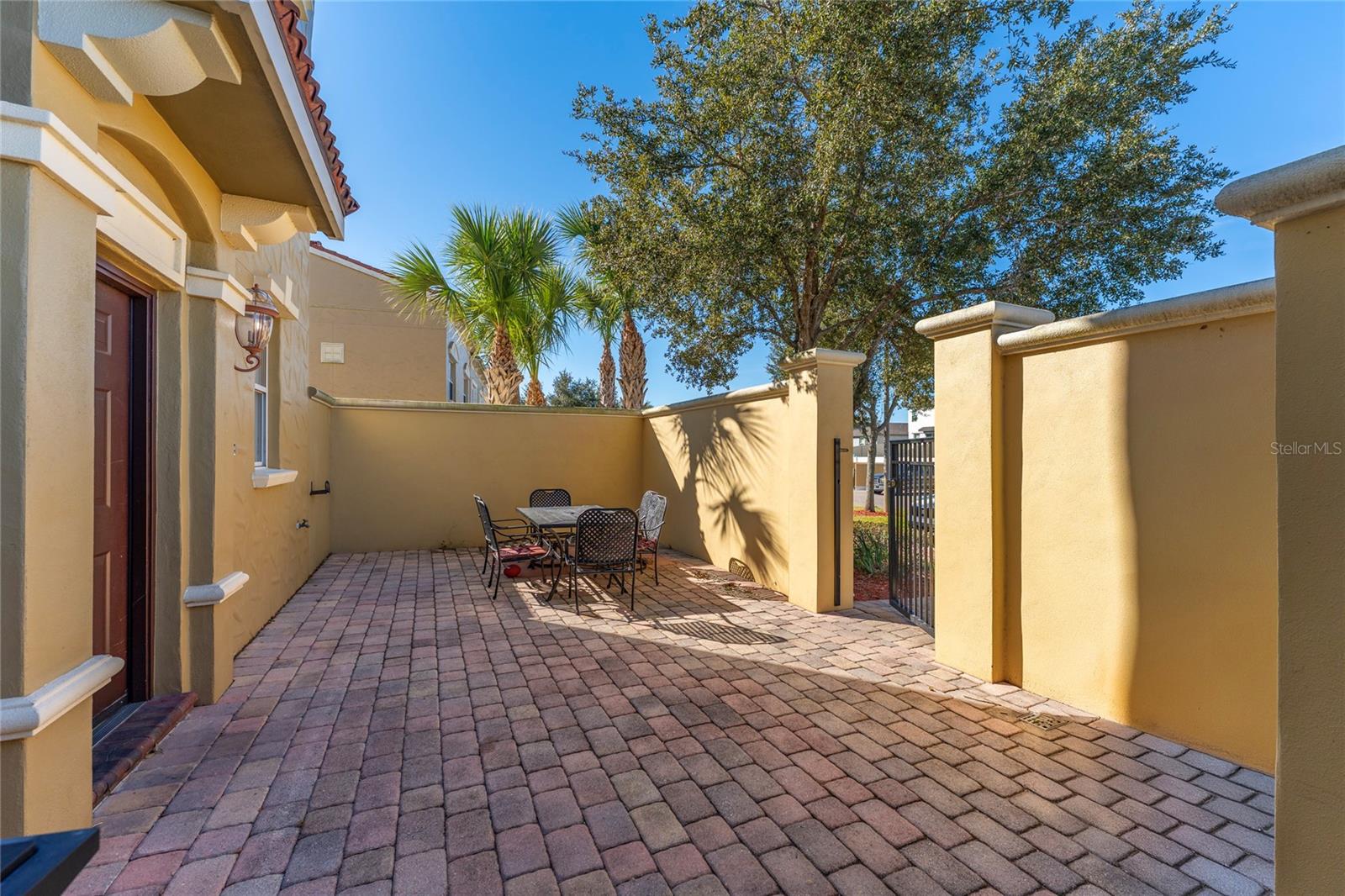 2616 Bella Vista Dr, FL