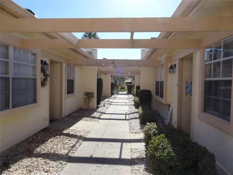 11135 Carriage Hill Dr #3, FL