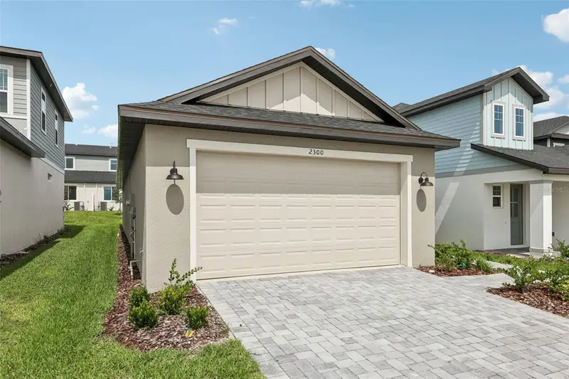2300 Hen Rd, FL