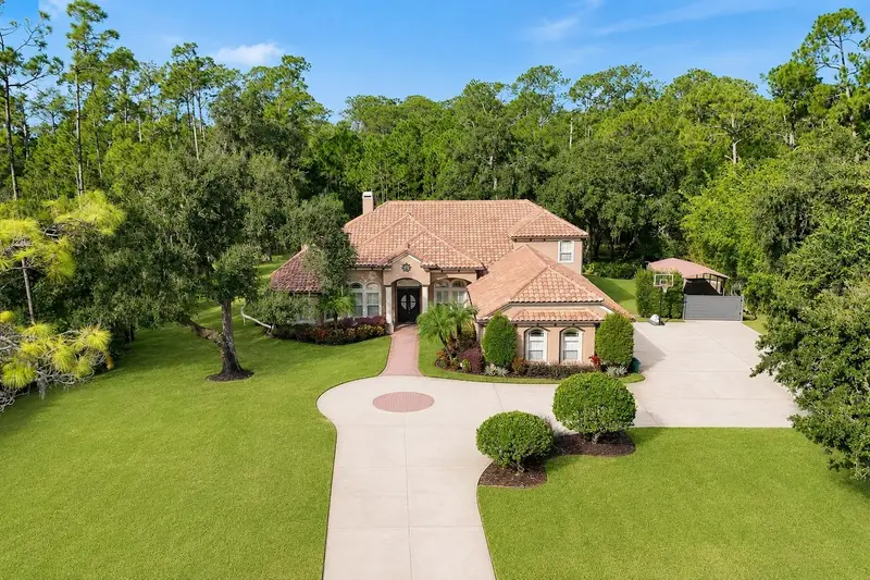 12012 Rambling Oak Blvd, FL