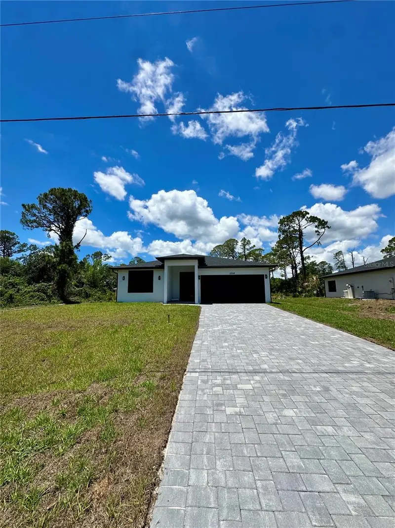 3160 S San Mateo Dr, FL