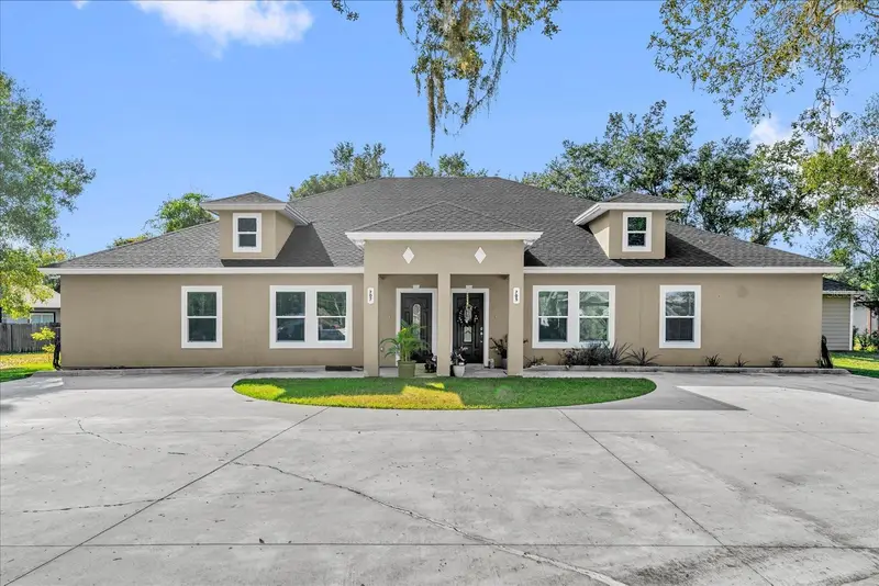 705 Lenox Pl, FL