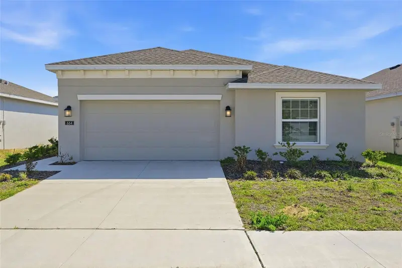 664 Sand Pine Ln, FL