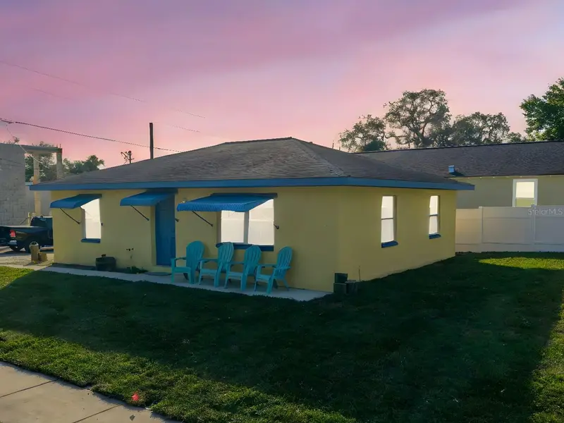 103 E Park St, FL