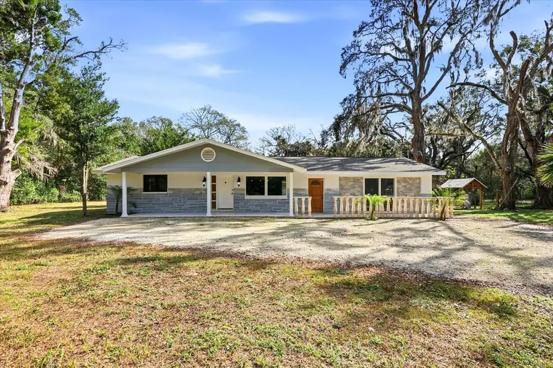 286 Broad St, FL