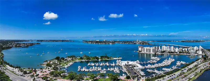 33 S Palm Ave #902, FL