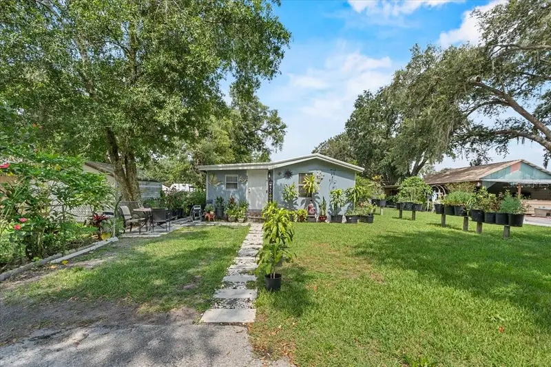 306 Avenue A Wahneta E, FL