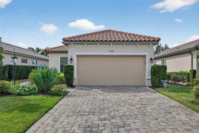 5026 Serata Dr, FL