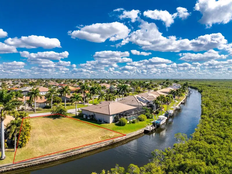 665 Macedonia Dr, FL