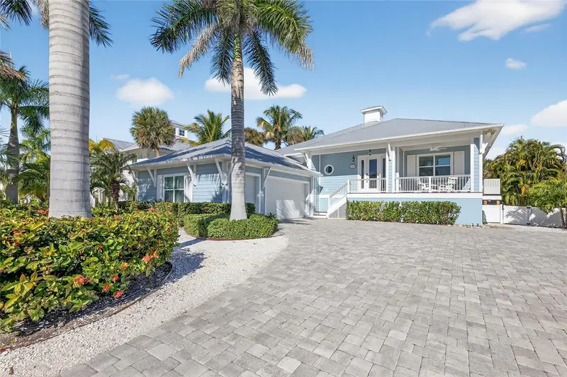261 Seabreeze Ct, FL