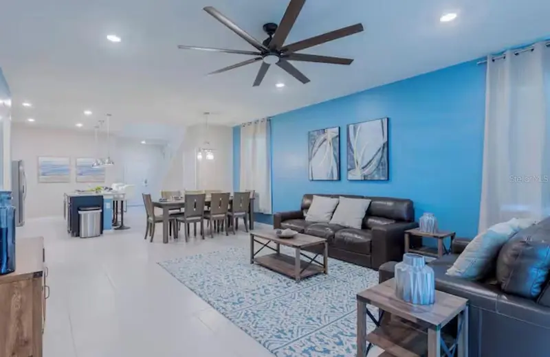 2226 Lelani Cir, FL