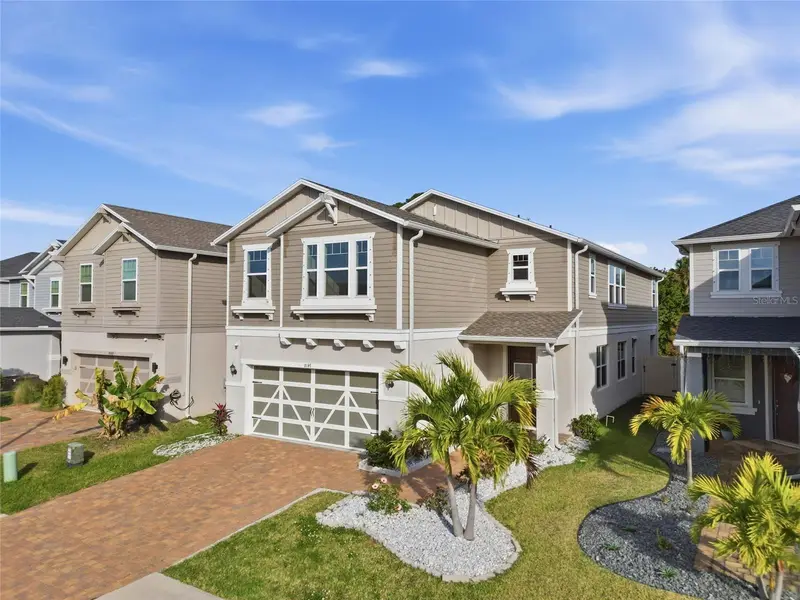 8147 Artisan Cir, FL