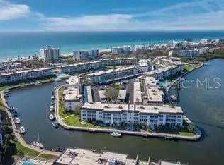 4360 Chatham Dr #305, FL