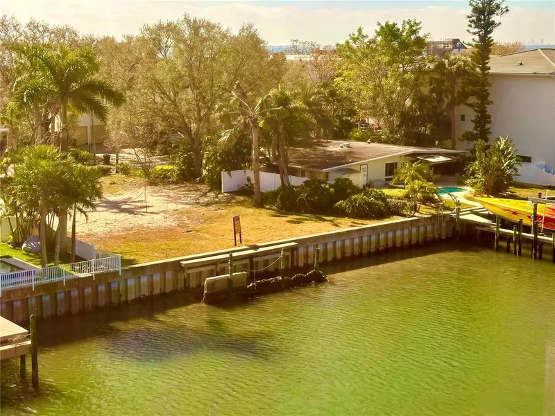 52 Sandpiper Rd, FL