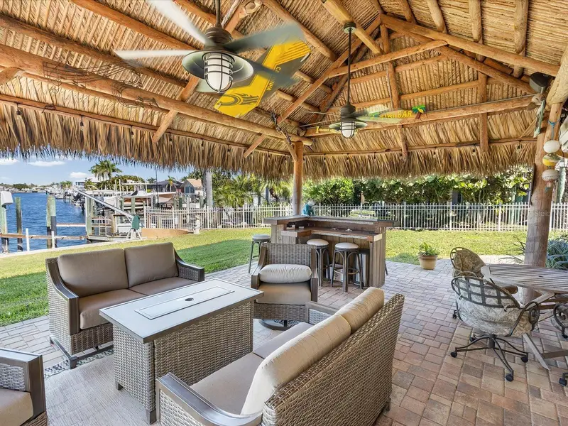 4941 Galleon Ct, FL