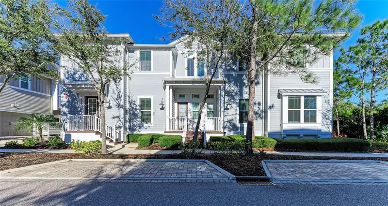 339 Sapphire Lake Dr #201, FL