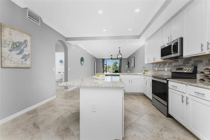 14091 Heritage Landing Blvd #115, FL