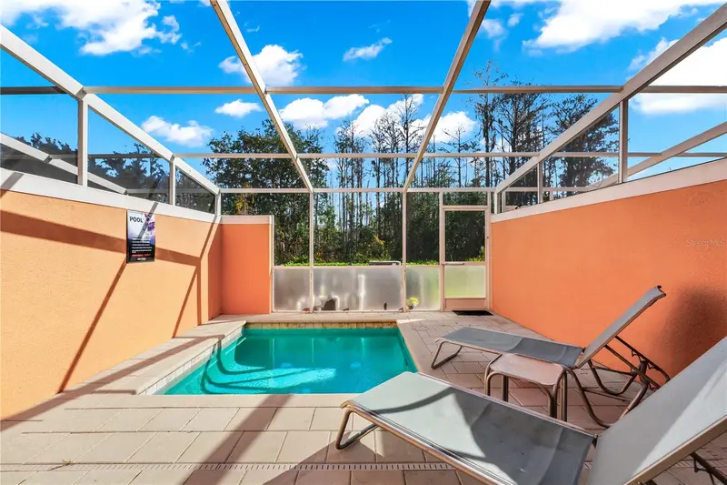 1436 Retreat Cir, FL