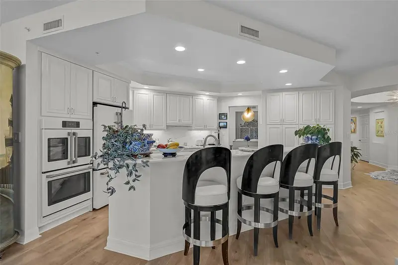 385 N Point Rd #304, FL
