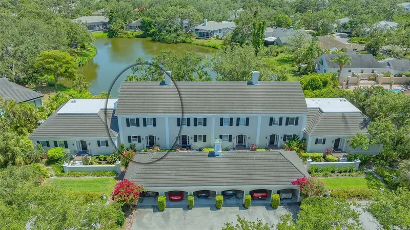 33 Bishops Court Rd #118, FL