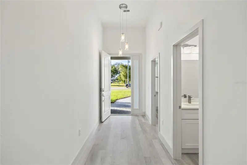 5210 Redwood Ter, FL