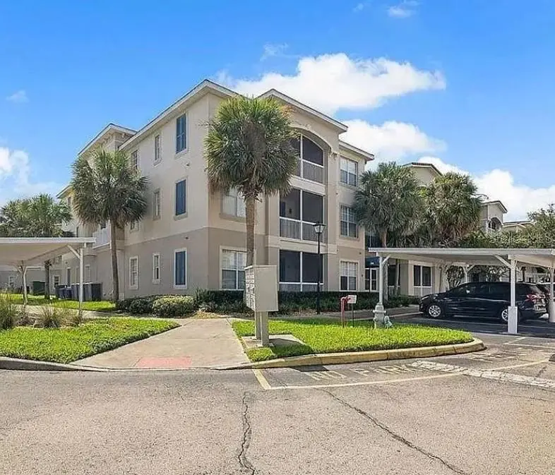 3311 Whitestone Cir #206, FL