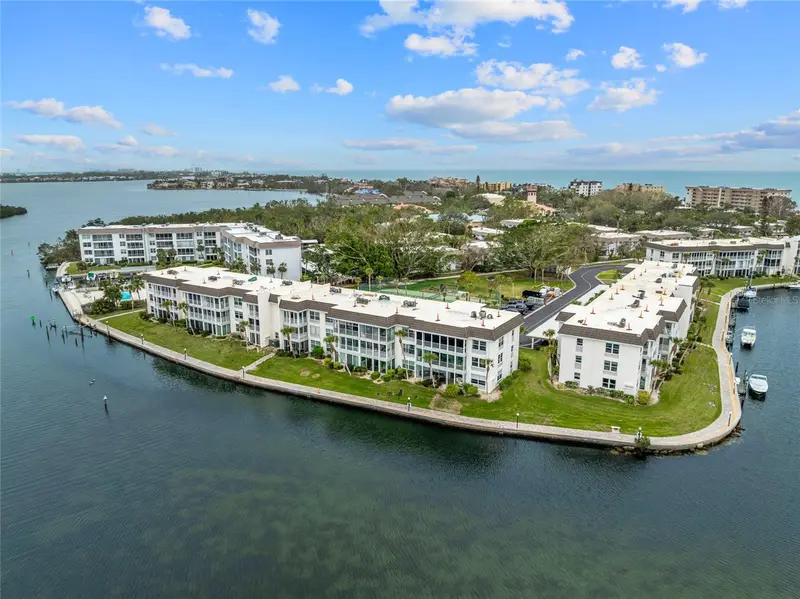 4310 Falmouth Dr #304, FL