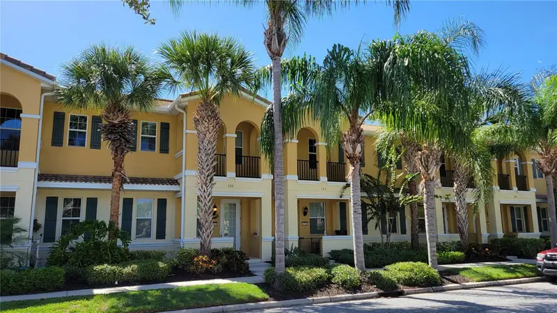 3740 82nd Avenue Cir E #102, FL