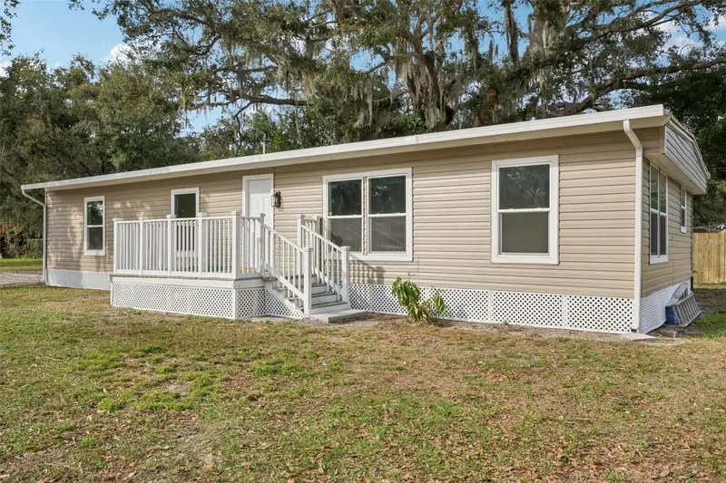 1427 Combee Ln, FL